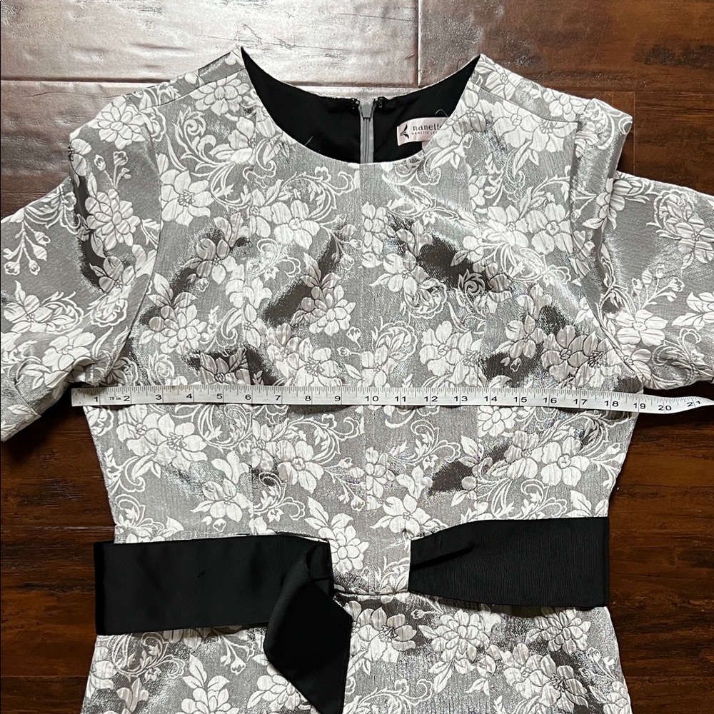 Nanette Lepore Silver Floral Jacquard Sheath Dress with Black Waist Tie Size 14 - Picture 9 of 16
